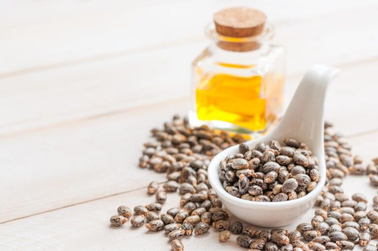 castor-oil-in-jar-and-castor-oil-beans